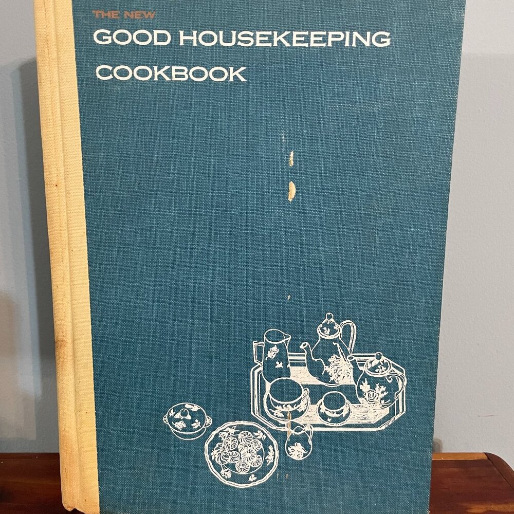 Vintage The Good Housekeeping Cookbook Hardcover 1963 Favorite Retro Recipes